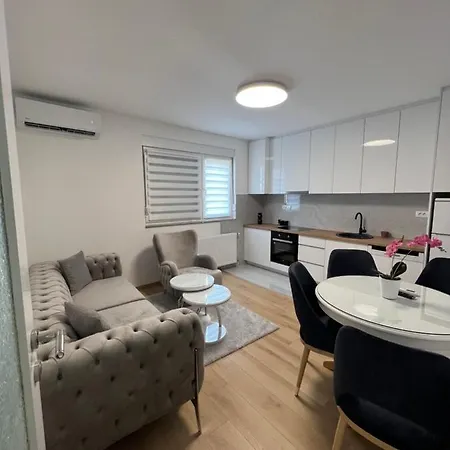 Apartman Arandelovac Apartment